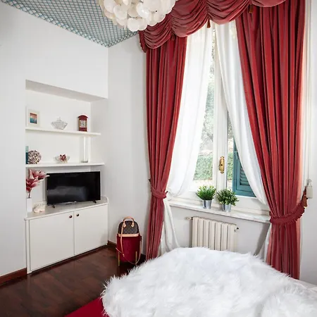 Thekeystudio, Casa Ilenia Al Belvedere Hanbury Daire *